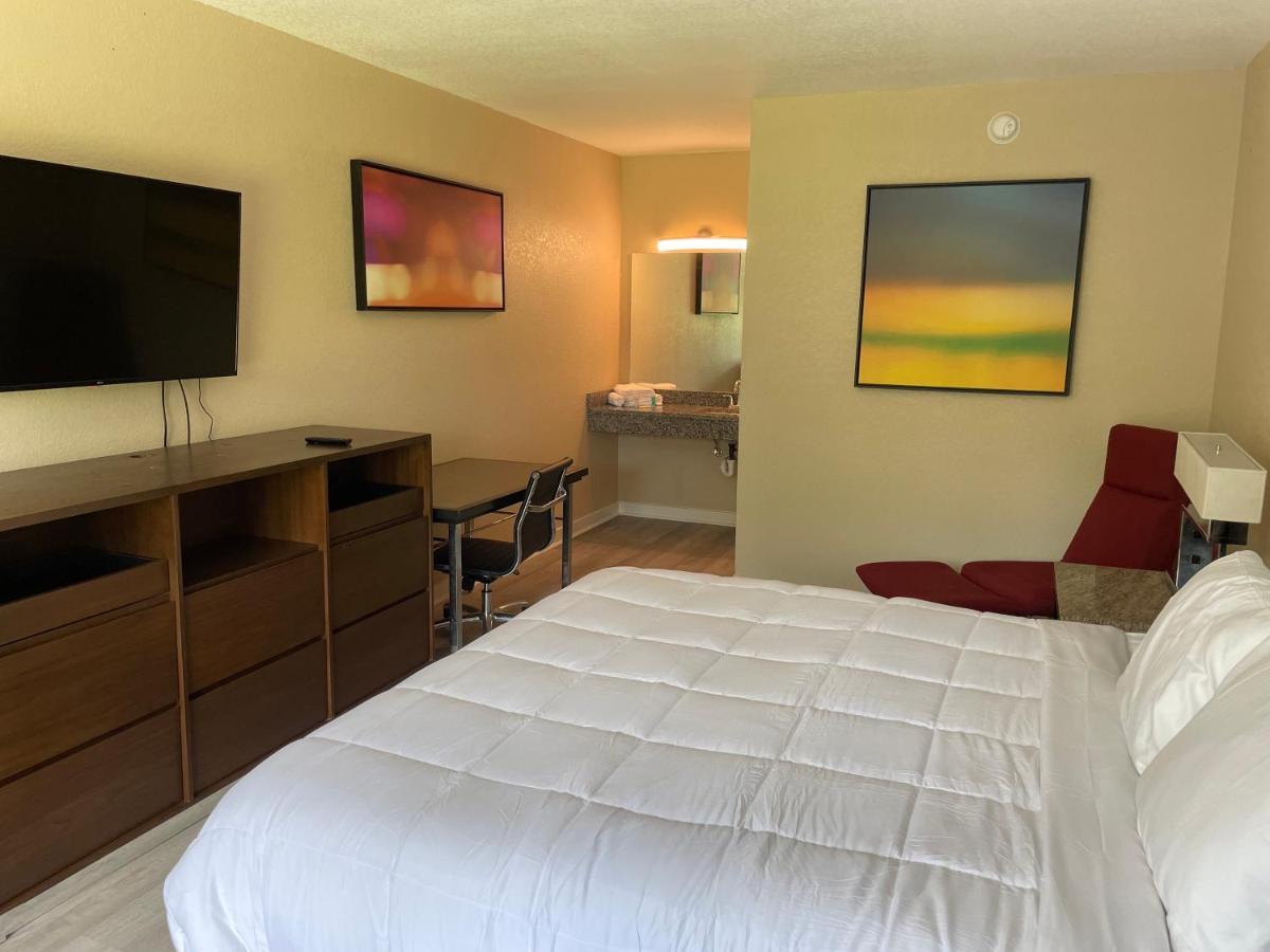 Econo Lodge Jennings Экстерьер фото