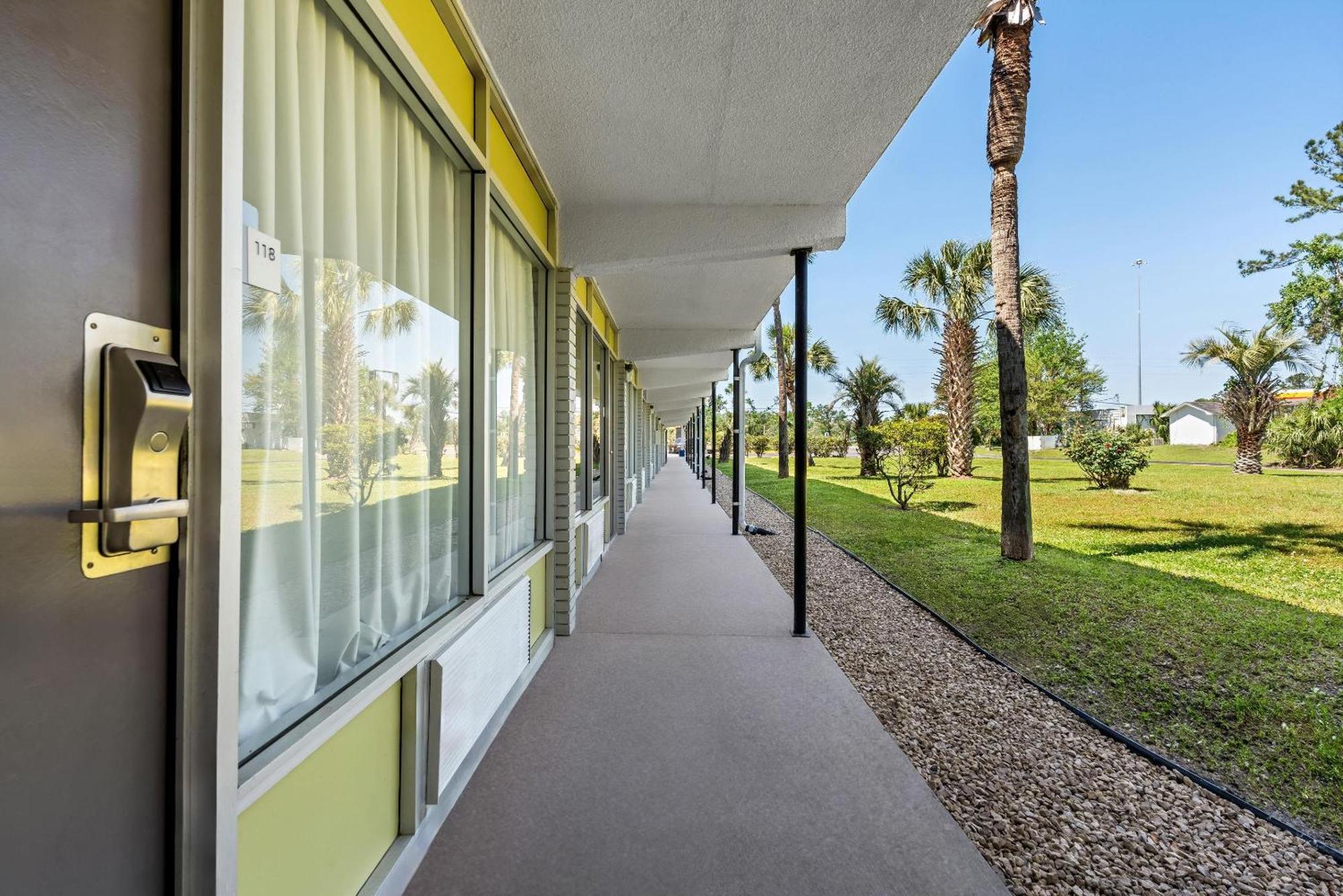 Econo Lodge Jennings Экстерьер фото