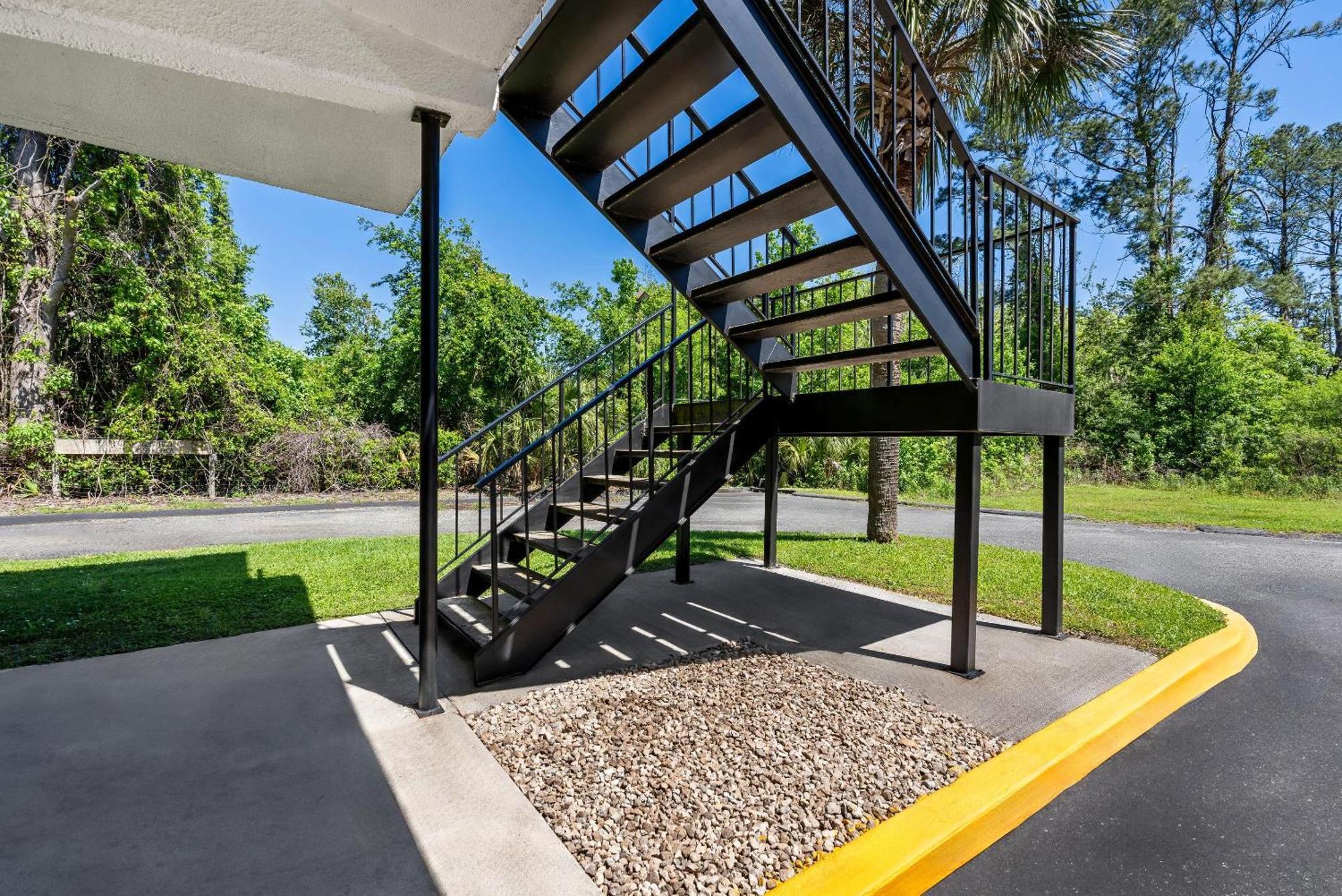 Econo Lodge Jennings Экстерьер фото